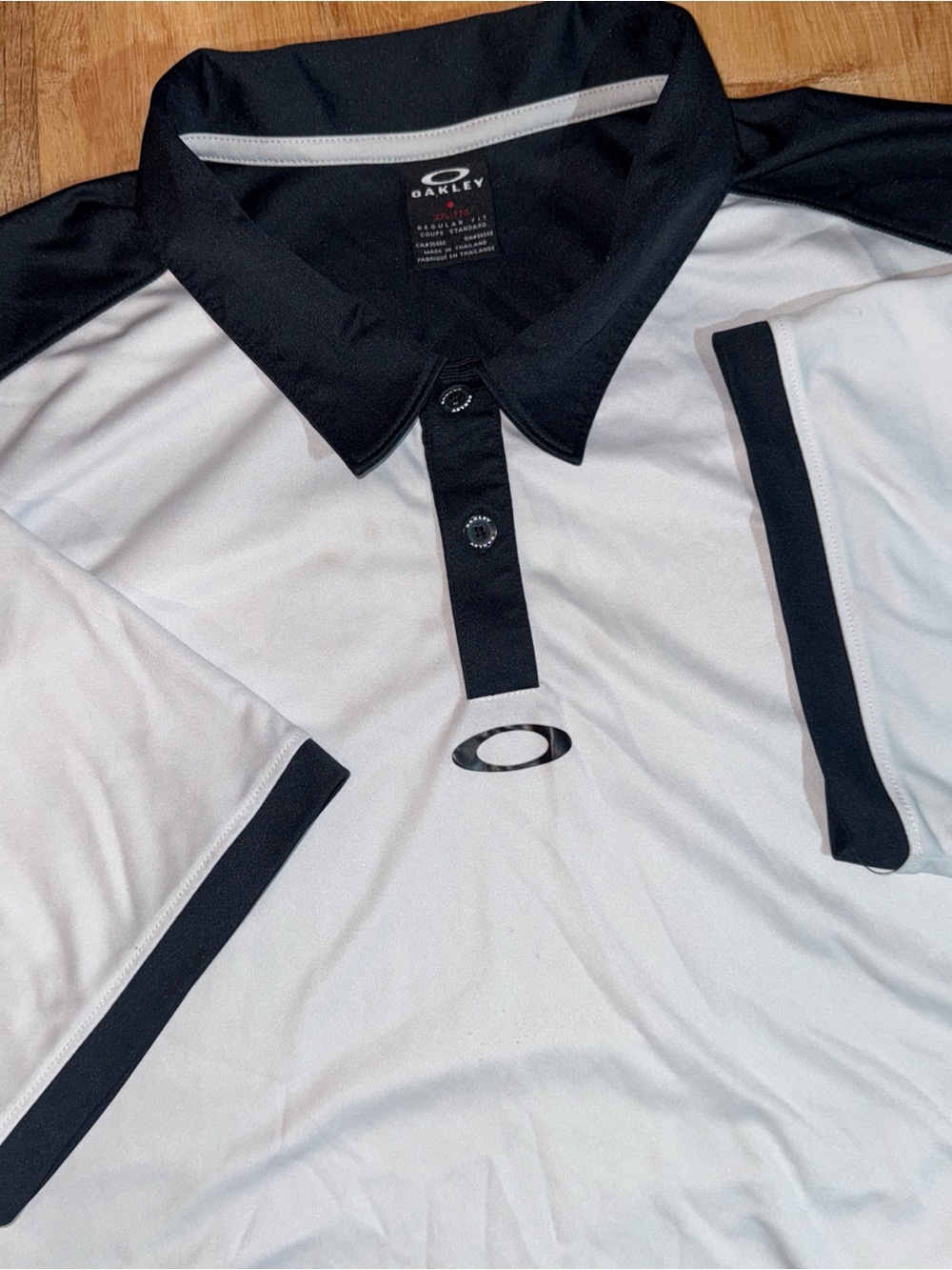 Oakley Polo Shirt Mens Size 2 XL Classic BW Lightweight Golf Dri-Fit Performance